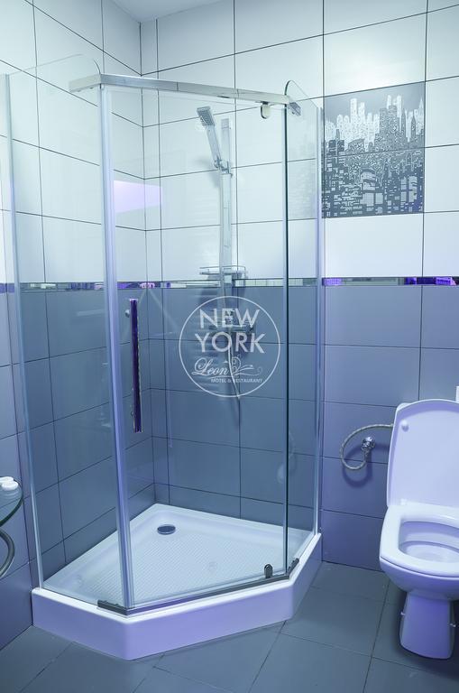 Motel - Restaurant Leon Бакэу Номер фото
